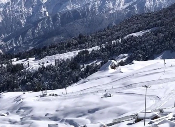 Auli near Joshimath is one of the famous skii spot