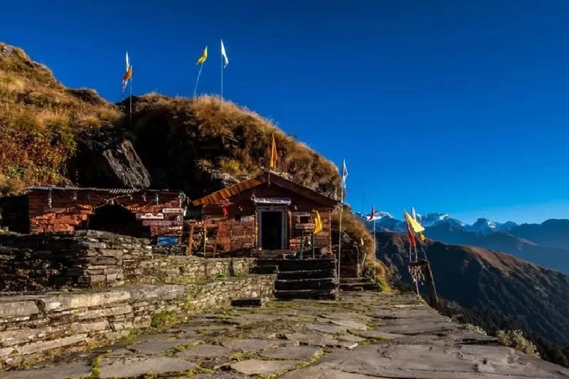 Rudranath Temple wide view