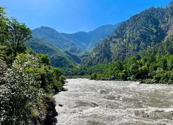 Natural beauty around Surya kund near Yamunotri