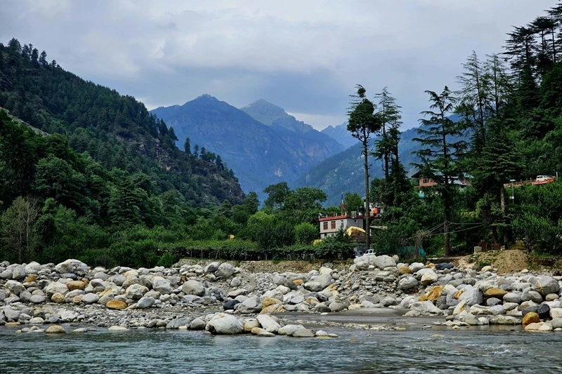 Beas kund the best trekking and camping destination in Himachal Pradesh