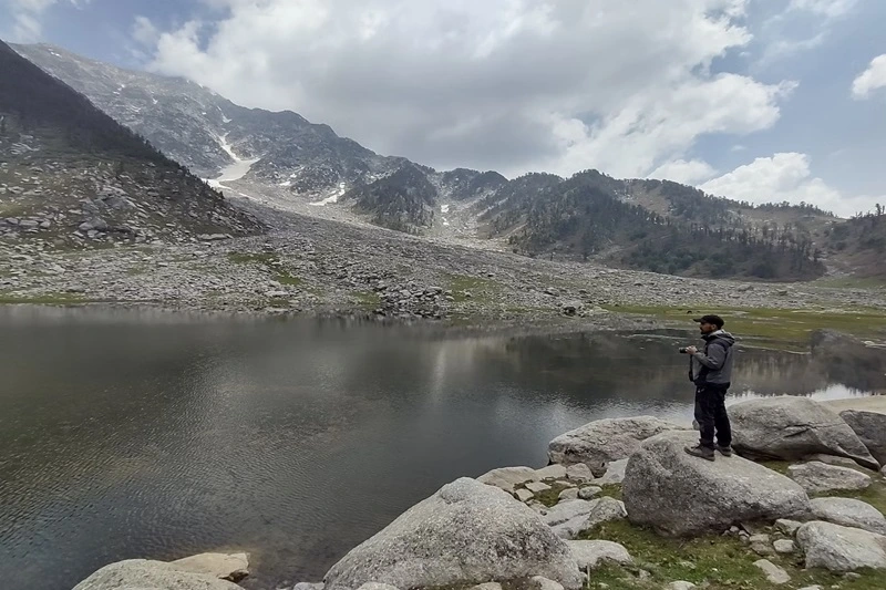 Best camping location in Himachal Pradesh the Parasar lake