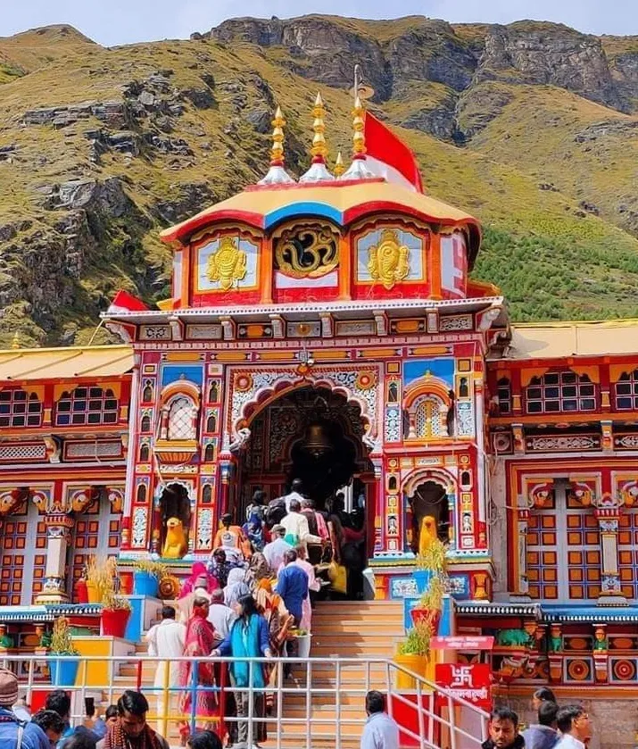 Badrinath temple front view
