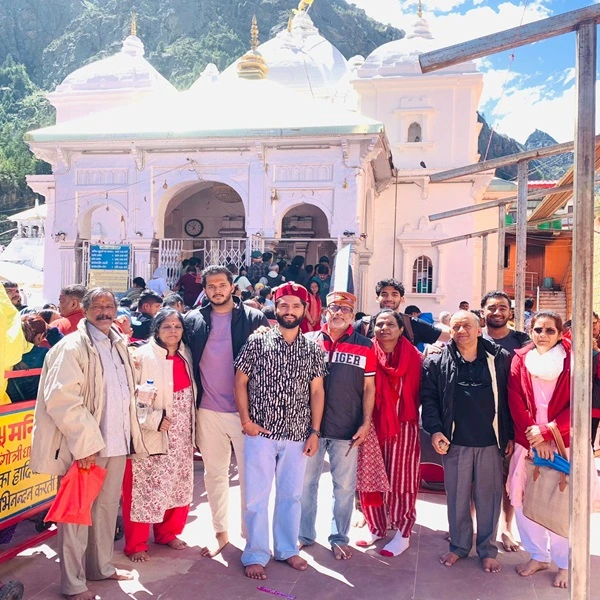 Group of Manchala Mushafir Posing outside Gangotri temple after having dashan of this temple during char dham yatra