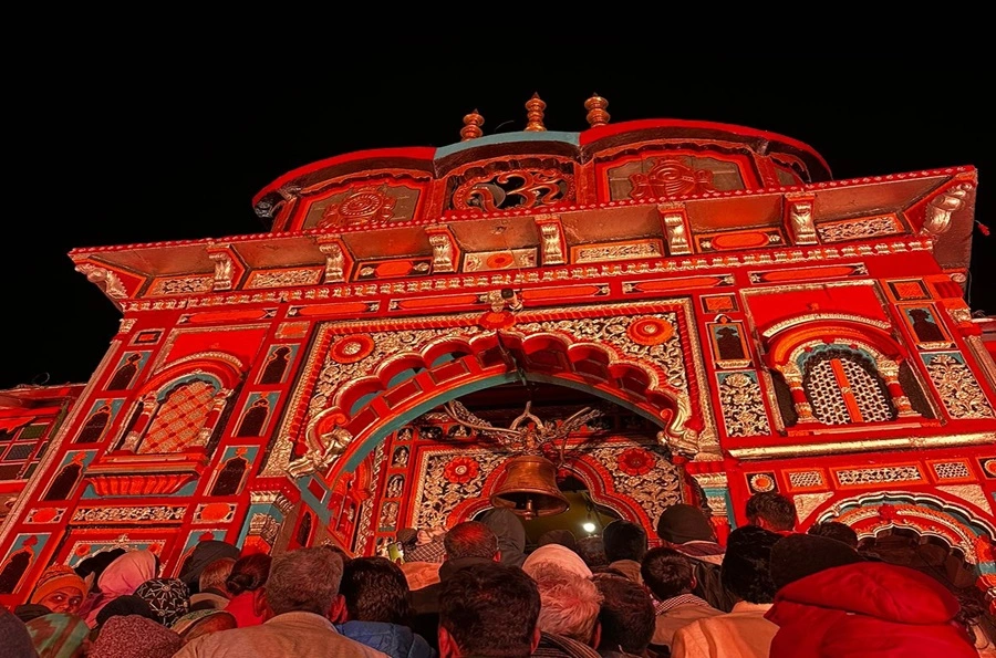 Beautiful View of Badrinath Temple during Night Time