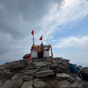 Temple at chandrashila which can also be visited during our do dham tour