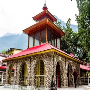 Famous vishwanth temple of Uttarkashi to be visited during char dham tour package