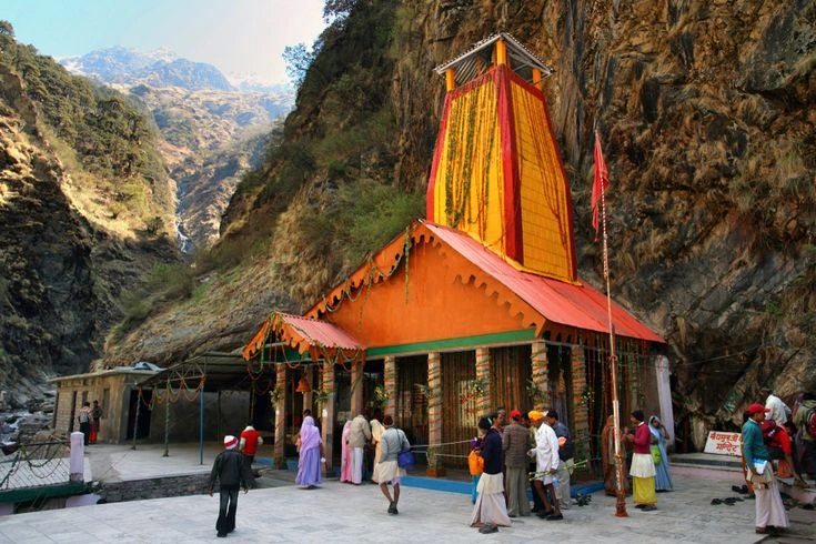 Yamunotri temple beautiful view